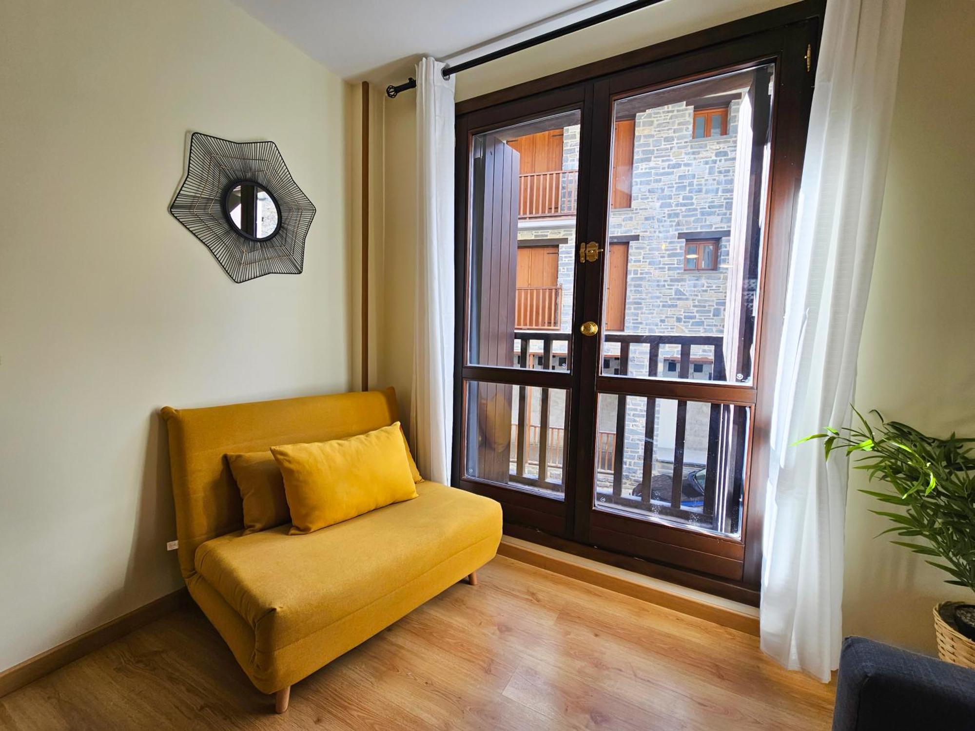 Apartamentos Escarrilla Suites 3000 Buitenkant foto